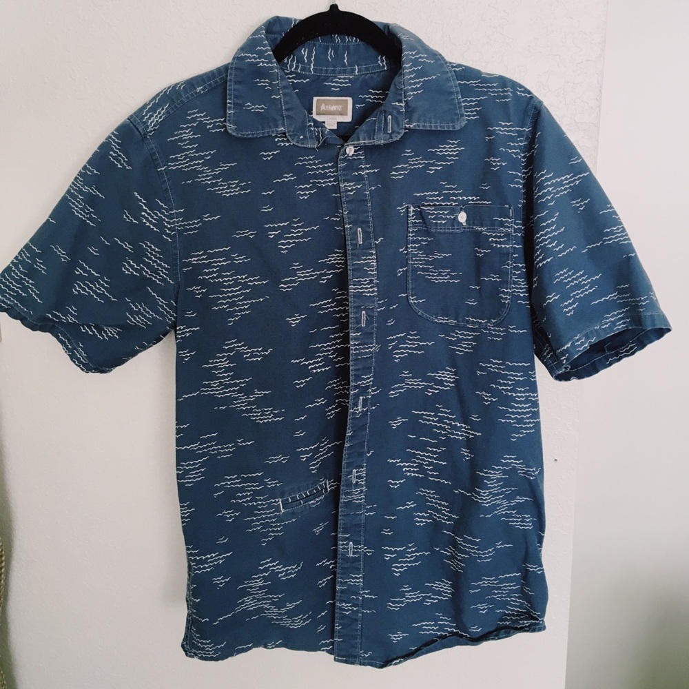 Men’s large altamont button down shirt